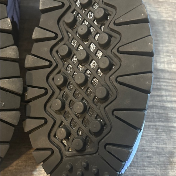 Collina Strada Black and Purple Athletic Shoes Reebok - Picture 10 of 11